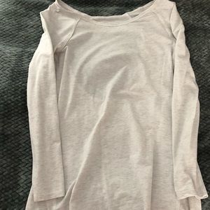Lululemon 3/4 length cut out back shirt